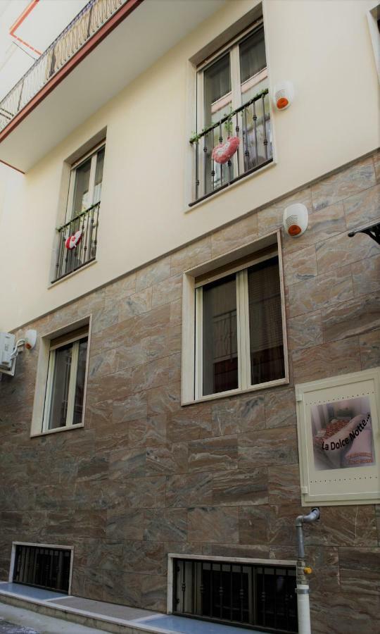 La Dolce Notte Villa ทริจเจียโน ภายนอก รูปภาพ